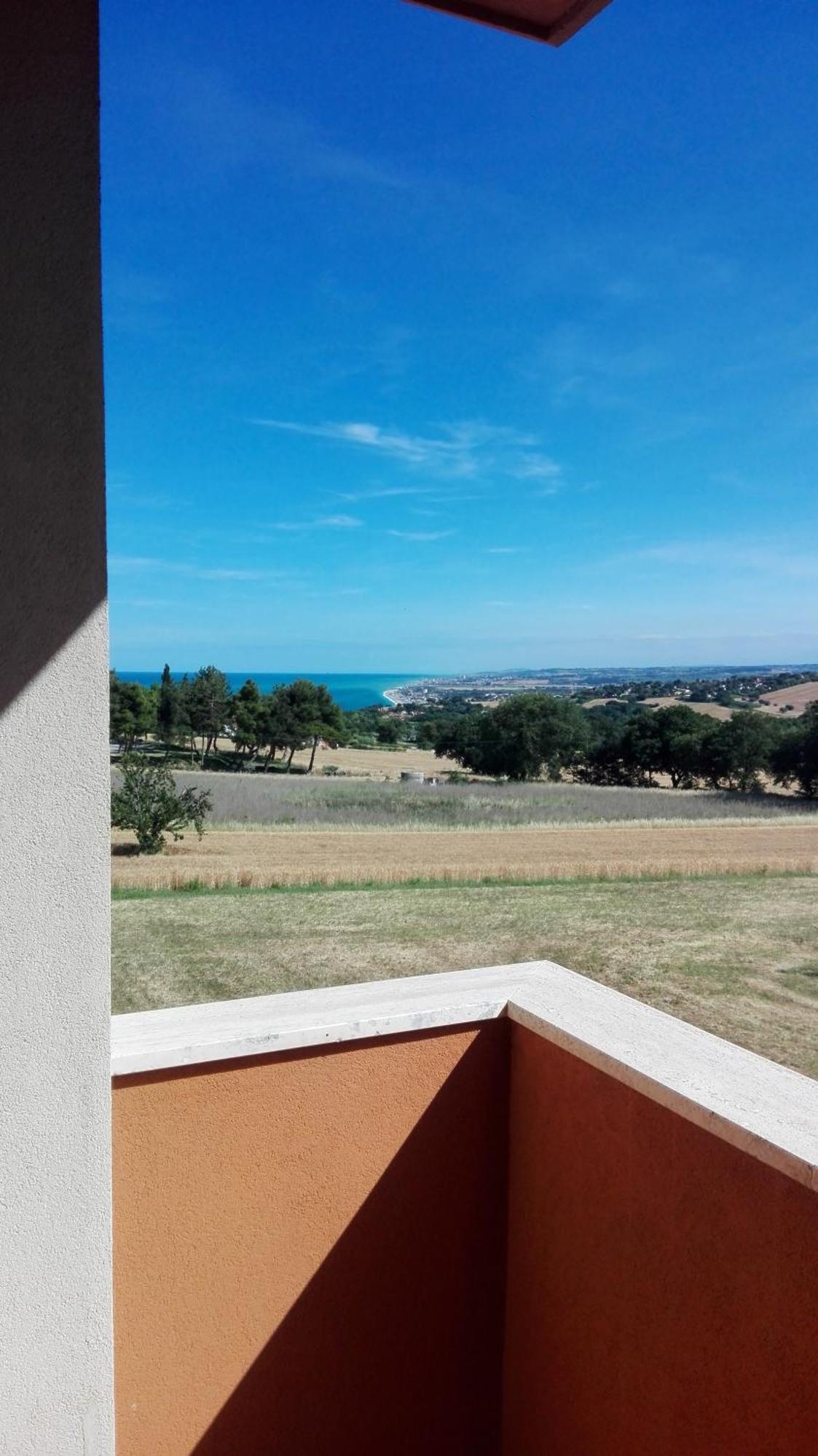 Borgo San Lorenzo Sirolo Buitenkant foto